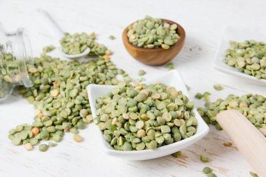 Yeşil bezelye tohumları