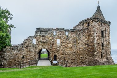 St Andrews Castle ön girişi görünümü