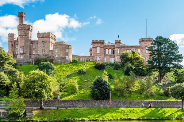 Zijaanzicht van Inverness kasteel — Stockfoto