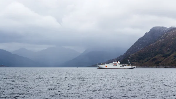 Kábel ship-Skócia partján — Stock Fotó