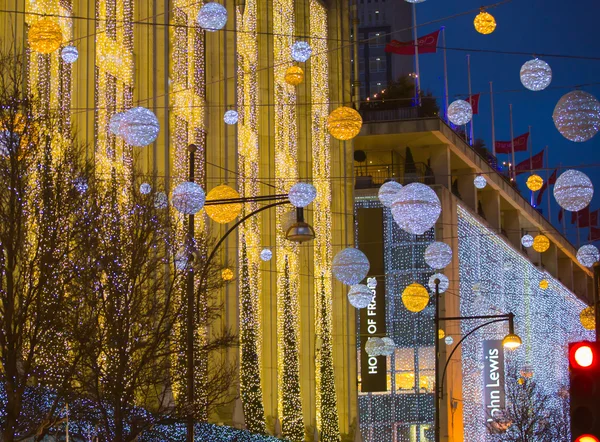 Décoration de lumières de Noël à Oxford Street. Londres — Photo