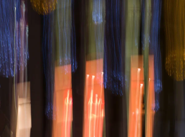 Fondo abstracto. Líneas brillantes efecto relámpago de neón, borrosa — Foto de Stock