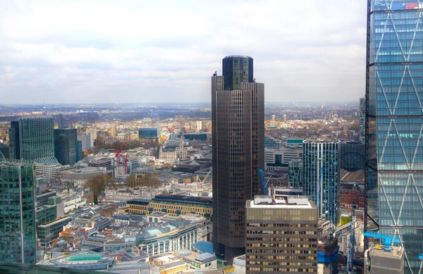 Uitzicht van de City van Londen vanaf 32 vloer. Londen — Stockfoto