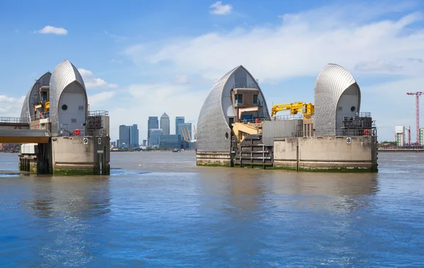 London barrier on the River Thames. UK — Stock Photo, Image