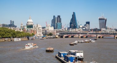 Londra şehir görünümü River Thames, İngiltere