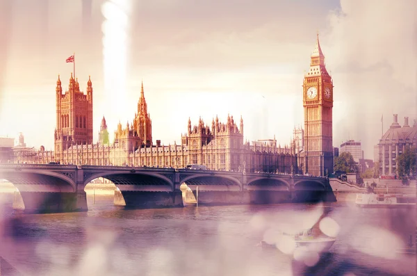 Big Ben en Houses of Parliament, vanille vintage effect afbeelding. Londen — Stockfoto