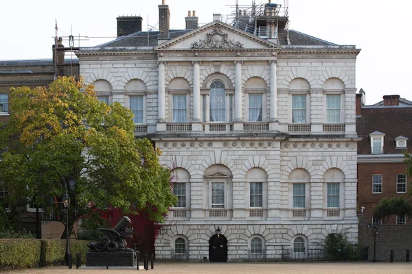 Casa governativa sulla Piazza della Parata dei Cavalli, Londra — Foto Stock