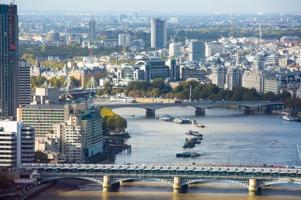 Stadt London Luftaufnahme, Großbritannien — Stockfoto