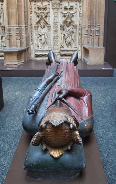 London, İngiltere - Ağustos 24, 2014: din heykelleri ve kabartmaları victoria ve albert Müzesi'nde. v & bir müze olan dünyanın en büyük — Stok fotoğraf