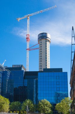 Site Vinçler ile Canary Wharf aria, Londra üzerinde bina..