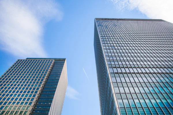 Σύγχρονη γυαλί αρχιτεκτονική του Canary Wharf περιοχή κουνελάκια — Φωτογραφία Αρχείου