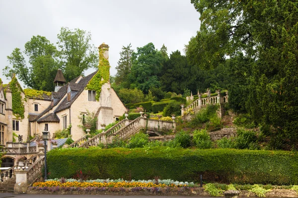 Castle Combe, unico vecchio villaggio inglese. Vecchia casa — Foto Stock