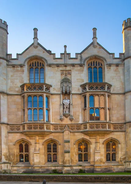Cambridge, Verenigd Koninkrijk - 18 januari 2015: King's college (begonnen in 1446 door Hendrik Vi). Historische gebouwen — Stockfoto