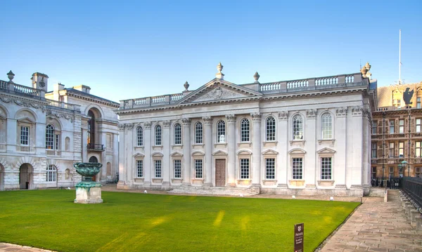 CAMBRIDGE, UK - JANUARY 18, 2015: Senate house (1722-1730). mainly used for the degree ceremonies of the University of Cambridge — Stock Photo, Image