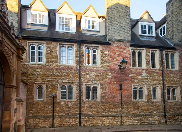 トリニティ ・ カレッジ (ヘンリー 8 世によって 1546 年に設立されたケンブリッジ大学) — ストック写真