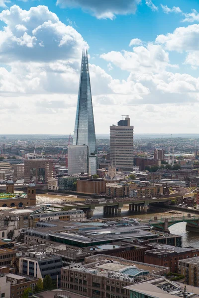 LONDRA, UK - 9 AGOSTO 2014. Vista panoramica di Londra dalla cattedrale di St. Paul . — Foto Stock