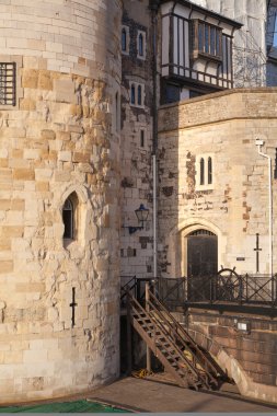 Londra, İngiltere - 22 Nisan 2015: Restorandaki gökyüzü Bahçe telsiz binanın. Platform ile ilgilenen olduğunu İngiltere'de Bahçe heist, 32 katında bulur ve Londra şehrinin muhteşem manzarası sunuyor.