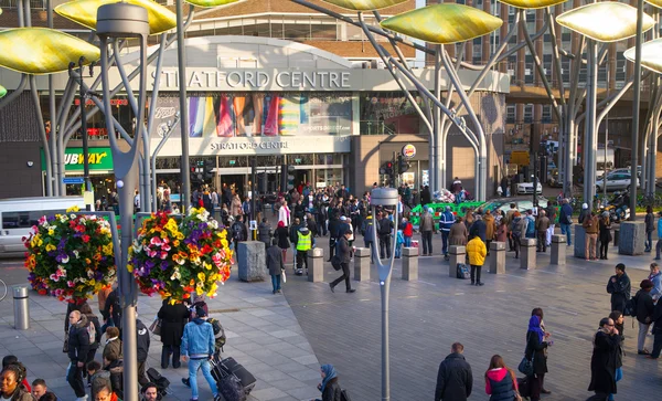 LONDON, UK - NOVEMBER 29, 2014: Stratford international train and tube station, one of the biggest transport junction of London and UK. — Stock Photo, Image