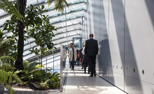 LONDRES, Reino Unido - 22 DE ABRIL DE 2015: Interior del Walkie-Talkie Hall, planta superior — Foto de Stock