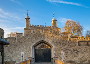Londra, İngiltere - April15, 2015: Tower of London günbatımı ışıkları