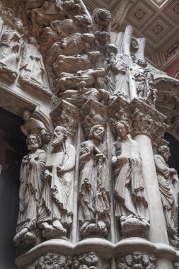 Londra, İngiltere - 24 Ağustos 2014: Sergi Salonu. V ve A Müzesi dünyanın en büyük Müzesi Dekoratif Sanatlar ve tasarım olduğunu.