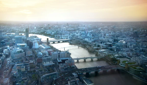 Panorama de Londres al atardecer . —  Fotos de Stock