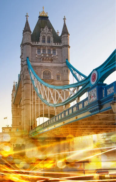 Il tramonto di Londra. Big Ben e le case del Parlamento — Foto Stock