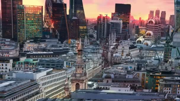 Londres, puesta del sol. Ciudad de Londres vista, negocio y banca aria — Vídeo de stock