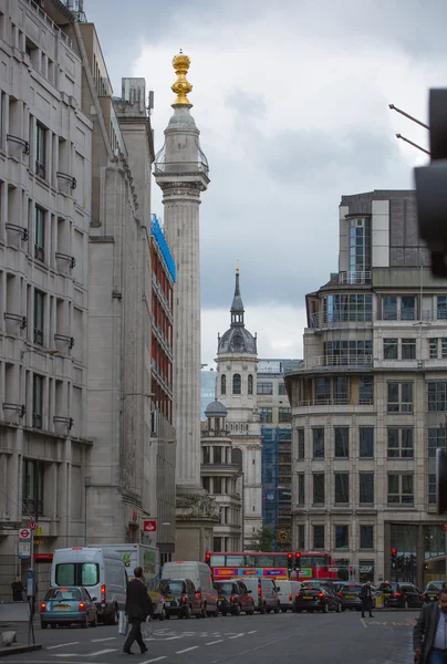 LONDRES, Reino Unido - 17 de septiembre de 2015: City of London street view — Foto de Stock