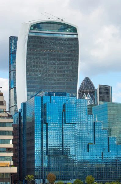 LONDON UK - SEPTEMBER 19, 2015 - City of London view, modern buildings of offices, banks and corporative companies — Stock Photo, Image