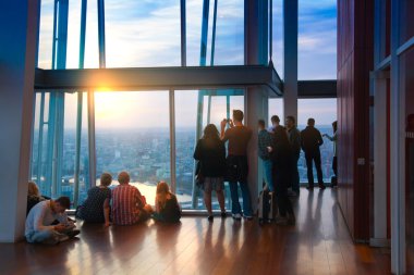 Londra, Londra platformu görüntülemesine gün batımını izlemek insanlar