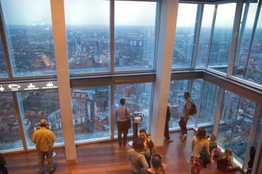 Londra, Londra platformu görüntülemesine gün batımını izlemek insanlar