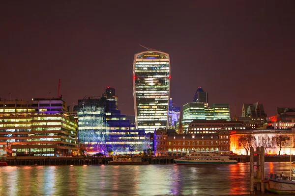 Stadt London Business und Finanz Arie Blick bei Sonnenuntergang — Stockfoto