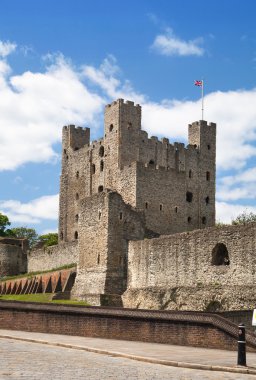 Rochester Castle 12. yüzyıl. İç görünüm kale Saray duvarları ve tahkimatı mahvoldu