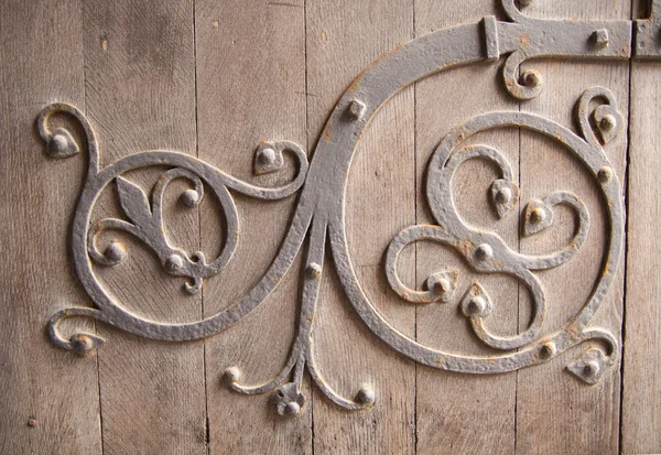 ドアの金属装飾。ロチェスター大聖堂英国 — ストック写真