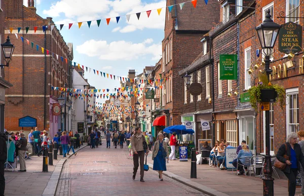 Rochester high street in weekend. Verenigd Koninkrijk — Stockfoto