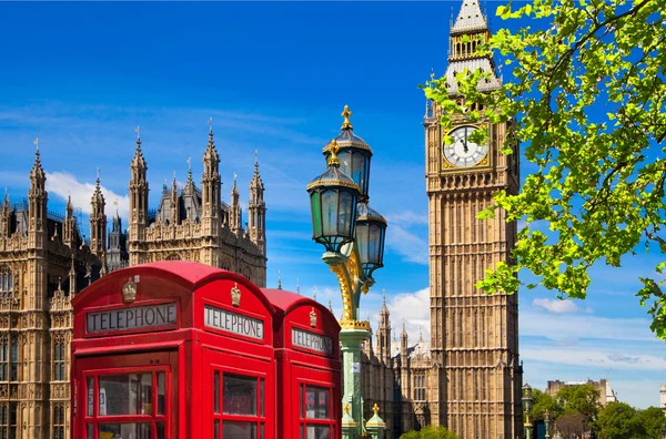 Red British telephone box in front of Big Ben, London — Stock Photo, Image