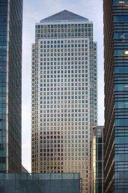 Londra, İngiltere - 18 Mayıs 2015: Canary Wharf iş ve bankacılık bölgesine