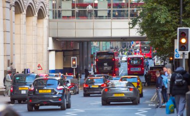 Londra, İngiltere - 18 Mayıs 2015: Canary Wharf iş ve bankacılık bölgesine