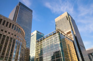 Londra, İngiltere - 18 Mayıs 2015: Canary Wharf iş ve bankacılık bölgesine