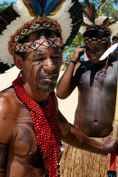 Santa Cruz Cabralia Bahia Brasilien April 2009 Pataxo Indianer Werden — Stockfoto
