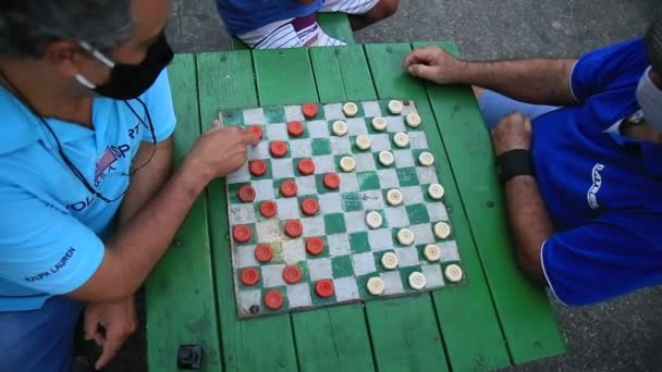 Salvador Bahia Brasil Diciembre 2020 Personas Jugando Damas Una Plaza — Vídeos de Stock