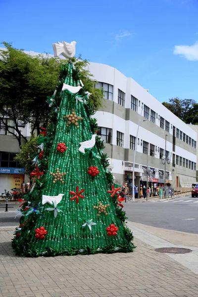 Salvador Bahia Brasil Dezembro 2020 Árvore Natal Feita Partir Reciclagem — Fotografia de Stock