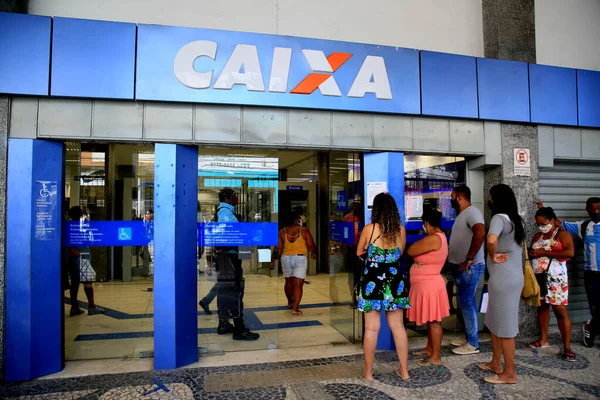 Salvador Bahia Brasil Dezembro 2020 Pessoas São Atendidas Fila Caixa — Fotografia de Stock