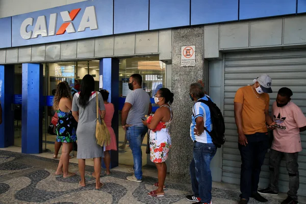 Salvador Bahia Brasil Dezembro 2020 Pessoas São Atendidas Fila Caixa — Fotografia de Stock