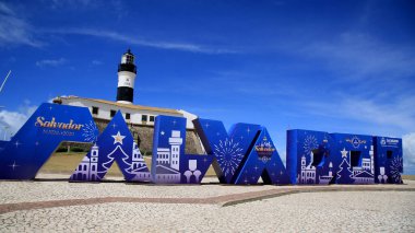 Salvador, Bahia, Brezilya - 14 Aralık 2020: Salvador 'daki Santo Antonio kalesinin manzarası, daha çok Farol da Barra olarak bilinir. * * * Yerel altyazı * *