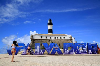 Salvador, Bahia, Brezilya - 14 Aralık 2020: Salvador 'daki Santo Antonio kalesinin manzarası, daha çok Farol da Barra olarak bilinir. * * * Yerel altyazı * *