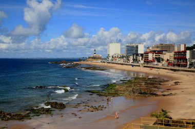 Salvador, Bahia, Brezilya - 14 Aralık 2020: Salvador 'daki Santo Antonio kalesinin manzarası, daha çok Farol da Barra olarak bilinir. * * * Yerel altyazı * *