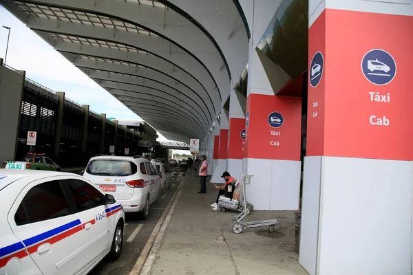 Salvador Bahia Brazylia Grudnia 2020 Rezerwacja Postoju Taksówek Międzynarodowym Lotnisku — Zdjęcie stockowe