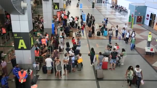 Salvador Bahia Brezilya Aralık 2020 Yolcular Salvador Şehrinin Uluslararası Havaalanının — Stok video